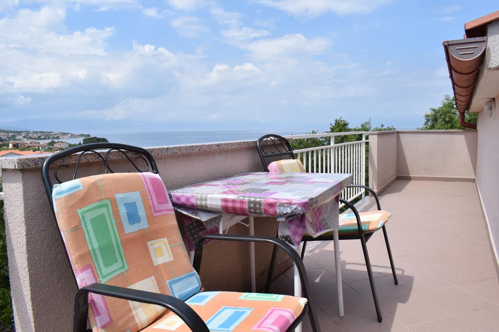 Apartments Green Oasis Malinska Exterior photo