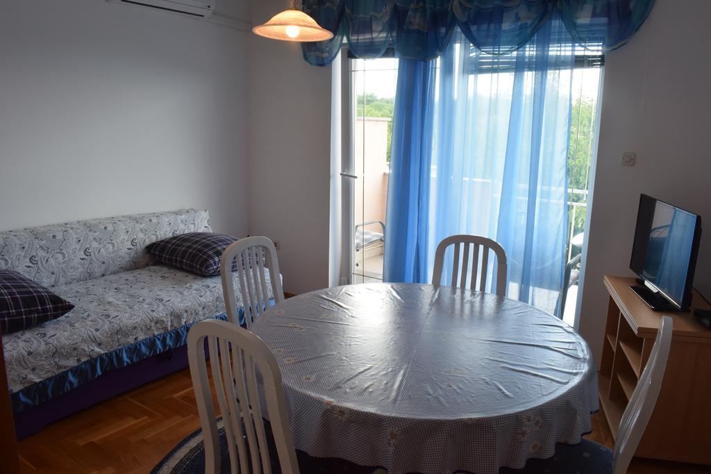 Apartments Green Oasis Malinska Exterior photo